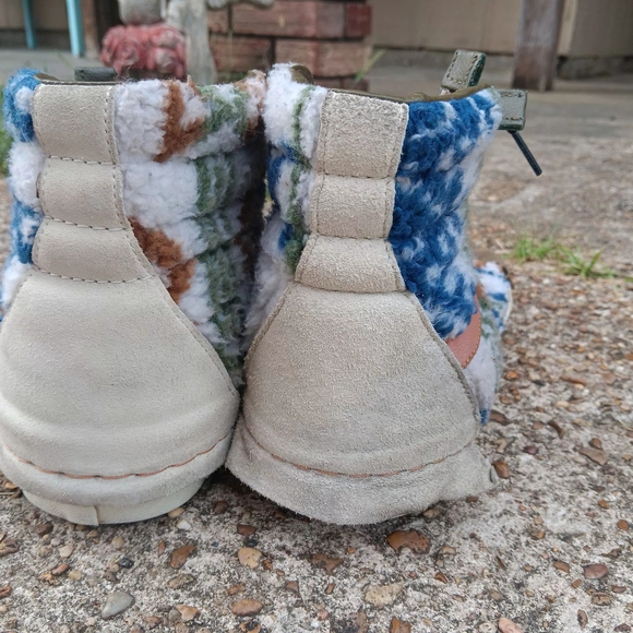 Vans Men's High-Top Sneakers - Brown, Cream, and Black - Picture 11 of 13